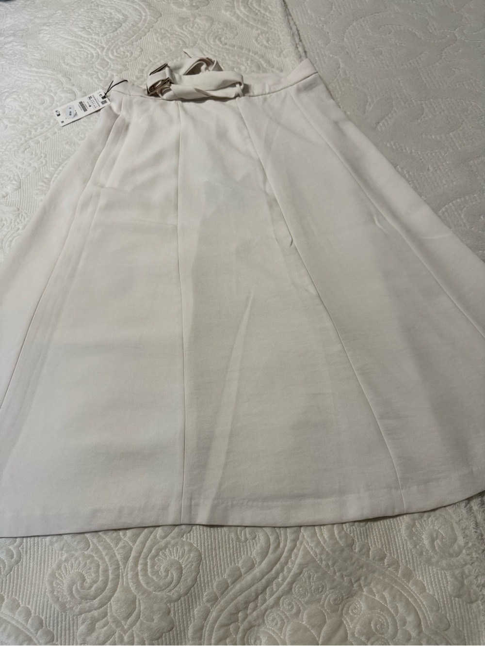 Zara Classic Cream A-Line Women’s Skirt - XL